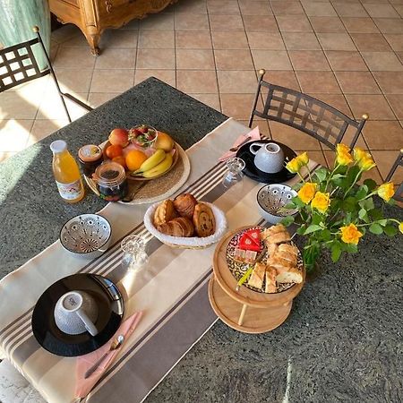 Chambre D'Hote Au Fil Du Canal 82 Valence  Екстериор снимка
